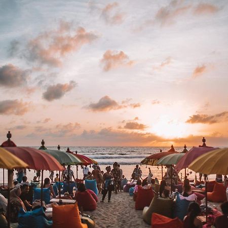 Teges Inn Kuta Kuta  Bagian luar foto