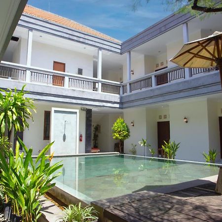 Teges Inn Kuta Kuta  Bagian luar foto