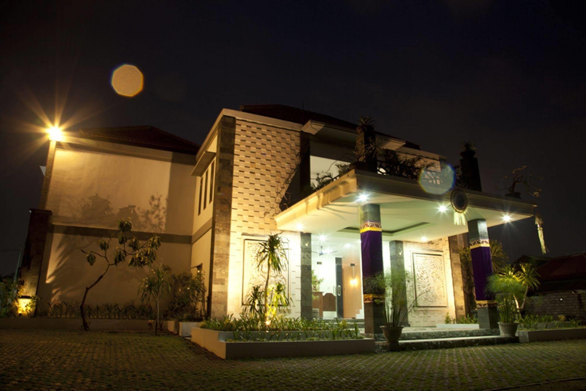 Teges Inn Kuta Kuta  Bagian luar foto