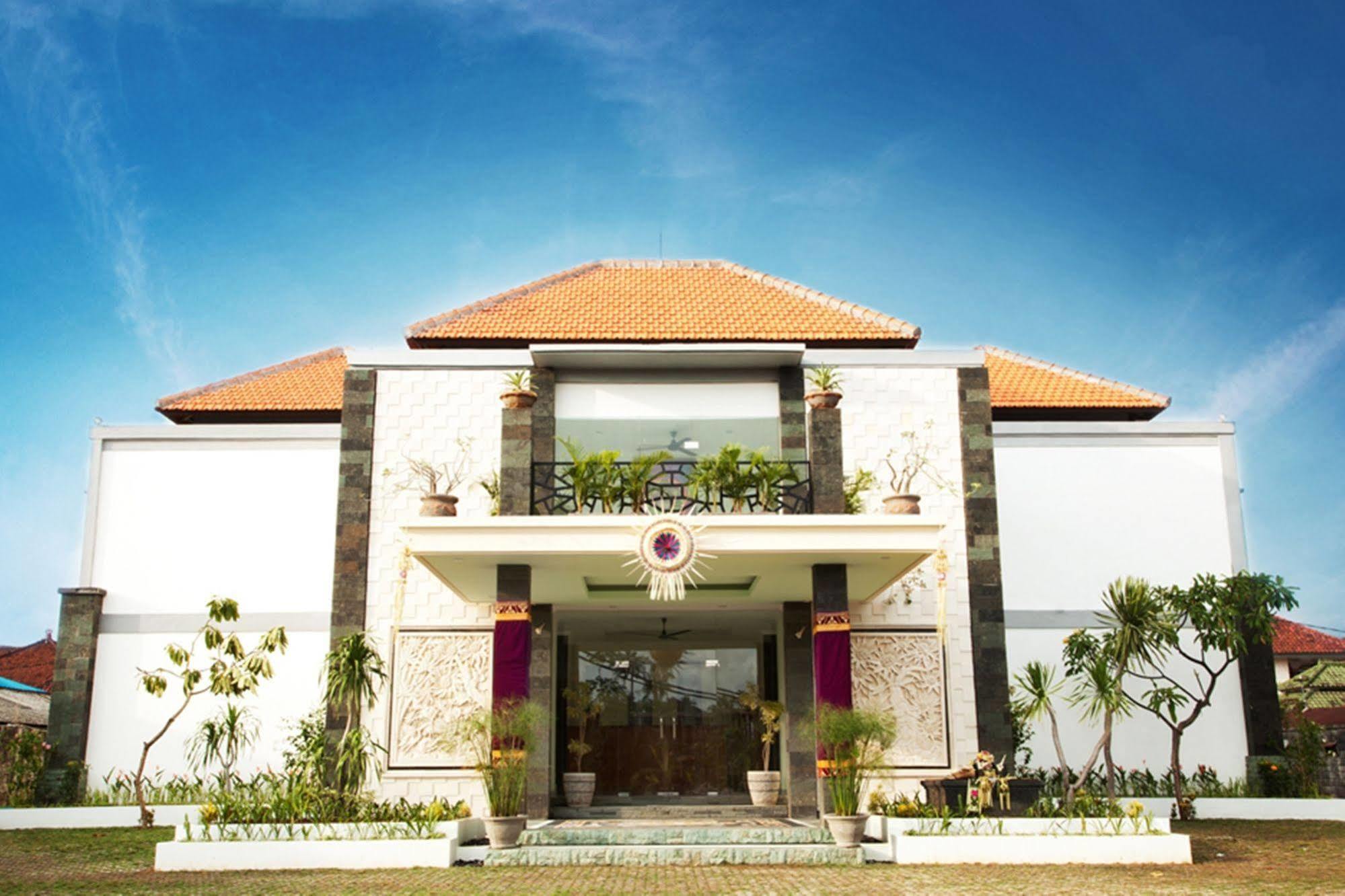 Teges Inn Kuta Kuta  Bagian luar foto