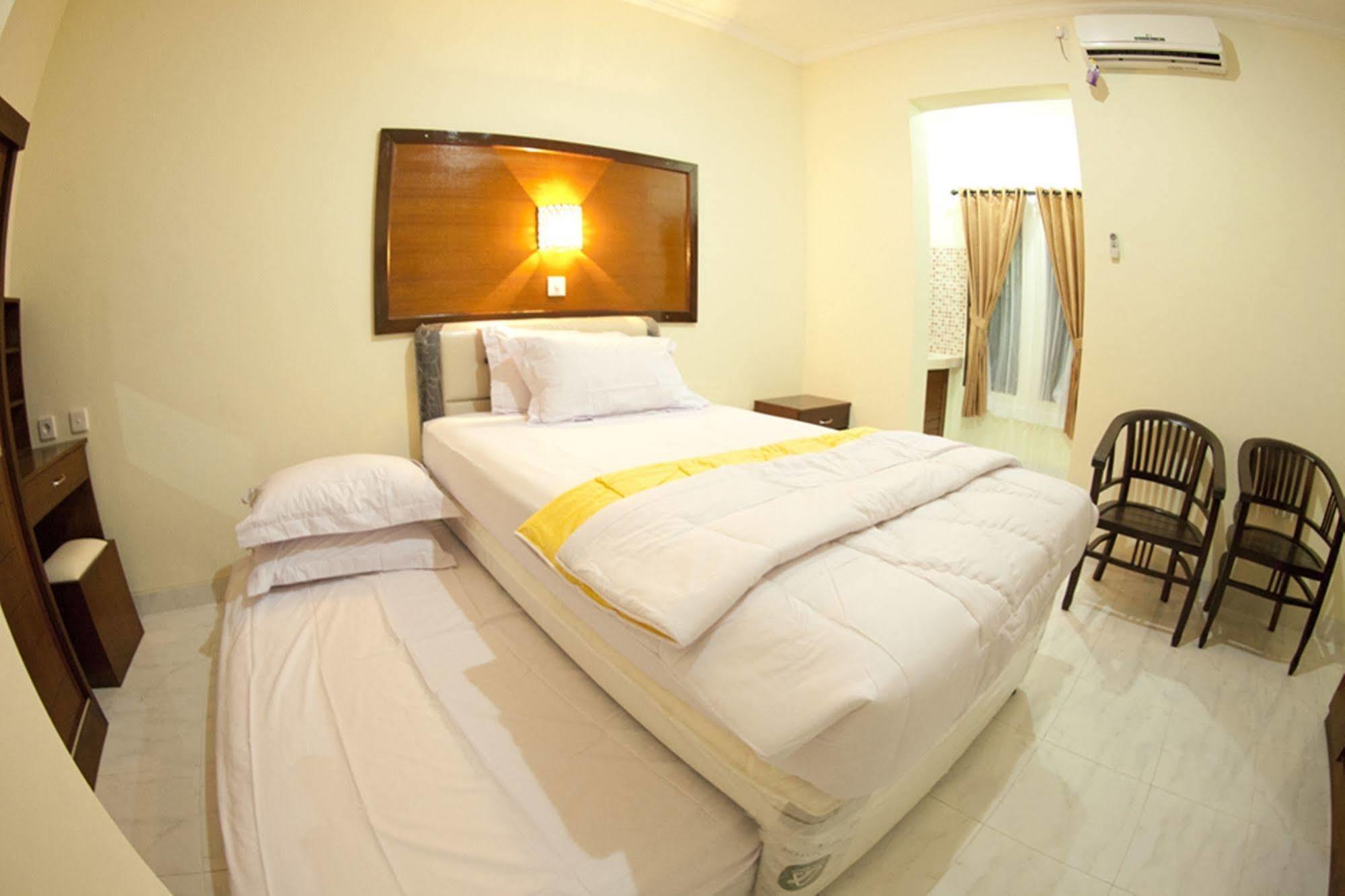 Teges Inn Kuta Kuta  Bagian luar foto