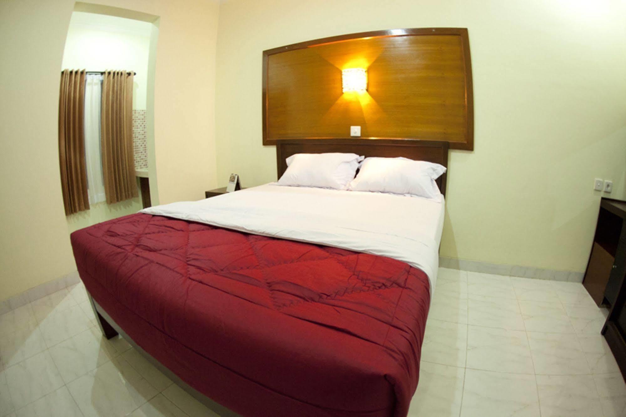 Teges Inn Kuta Kuta  Bagian luar foto